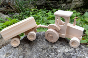 Traktor přírodní