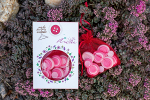 Mýdlové knoflíky do šatníku s vůní Anglická růže